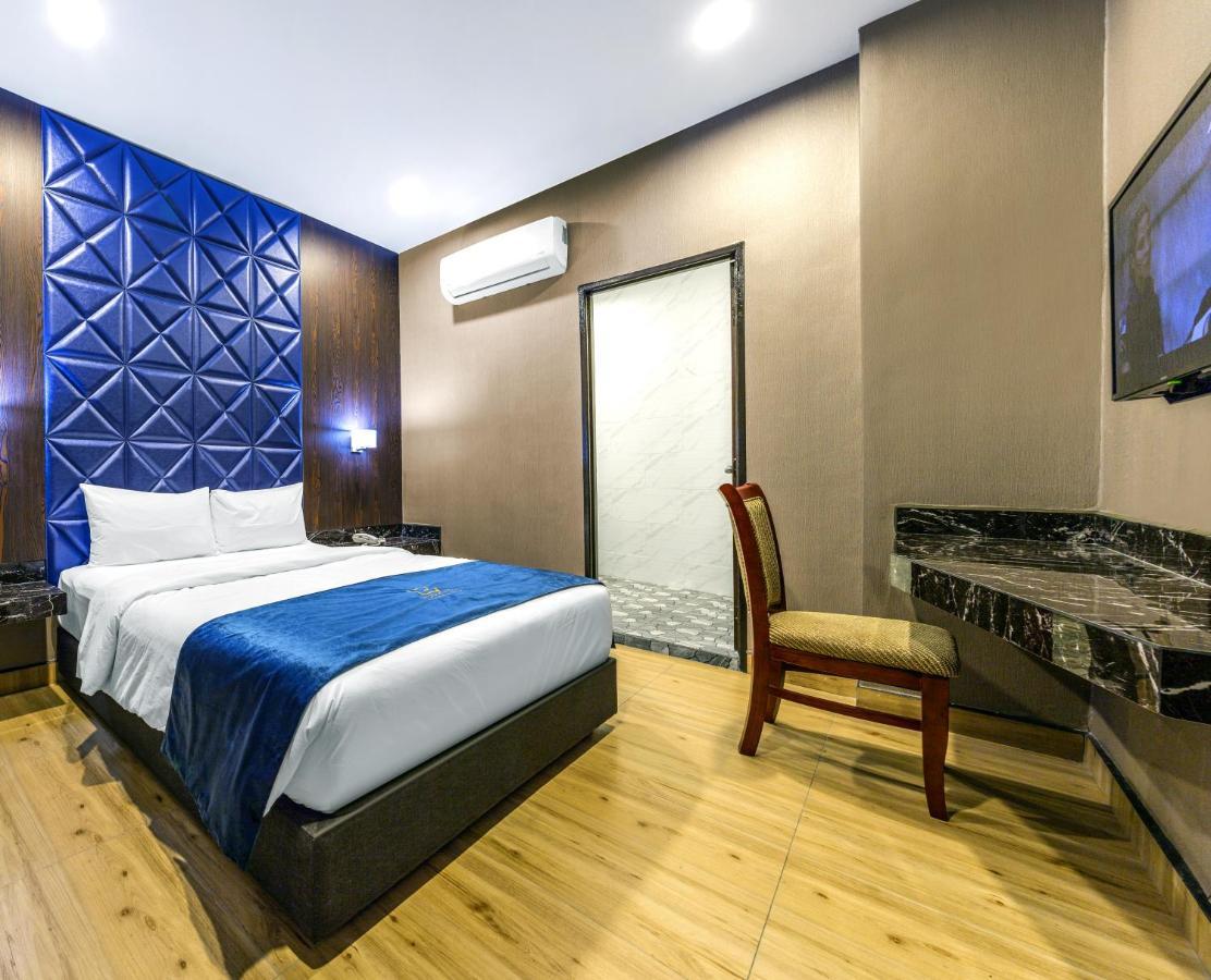 U3 Hotel Subang Jaya Buitenkant foto