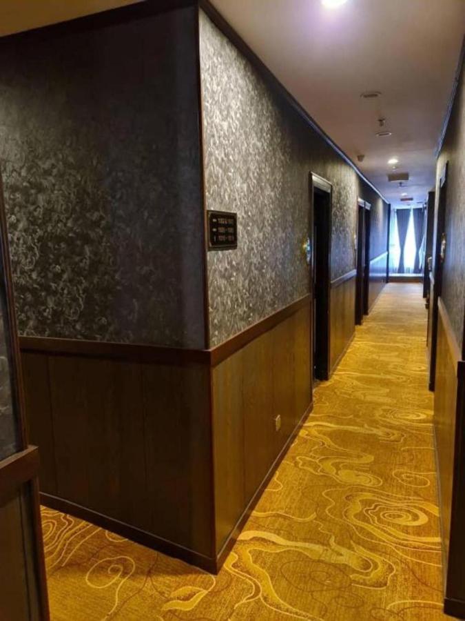 U3 Hotel Subang Jaya Buitenkant foto