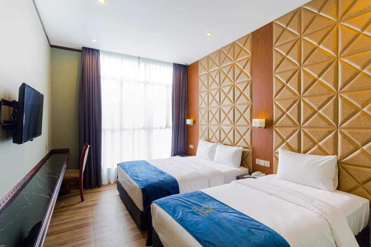 U3 Hotel Subang Jaya Buitenkant foto